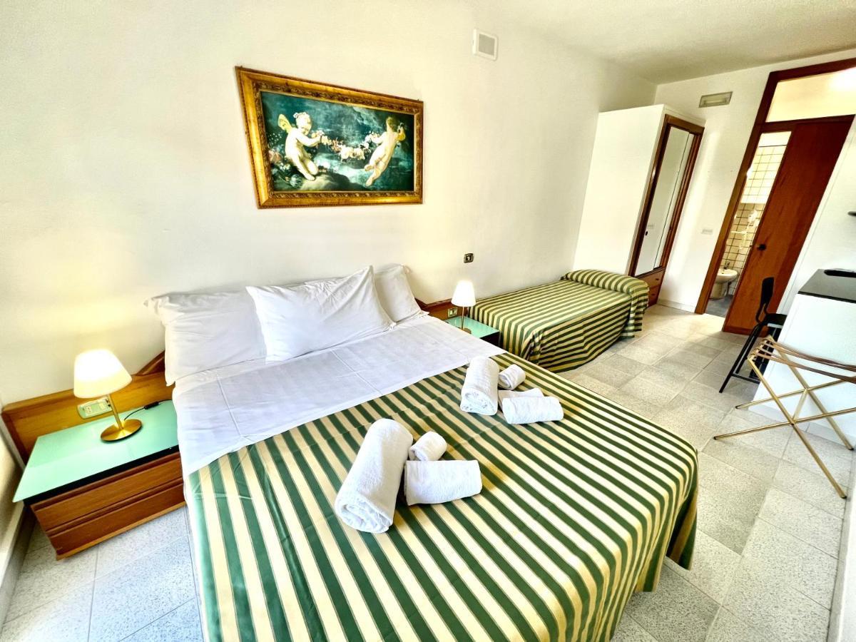 Hotel Minerva โอตรันโต ภายนอก รูปภาพ