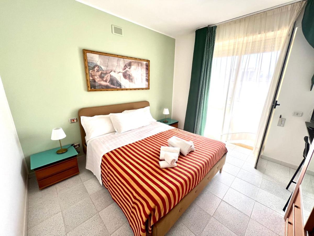 Hotel Minerva โอตรันโต ภายนอก รูปภาพ