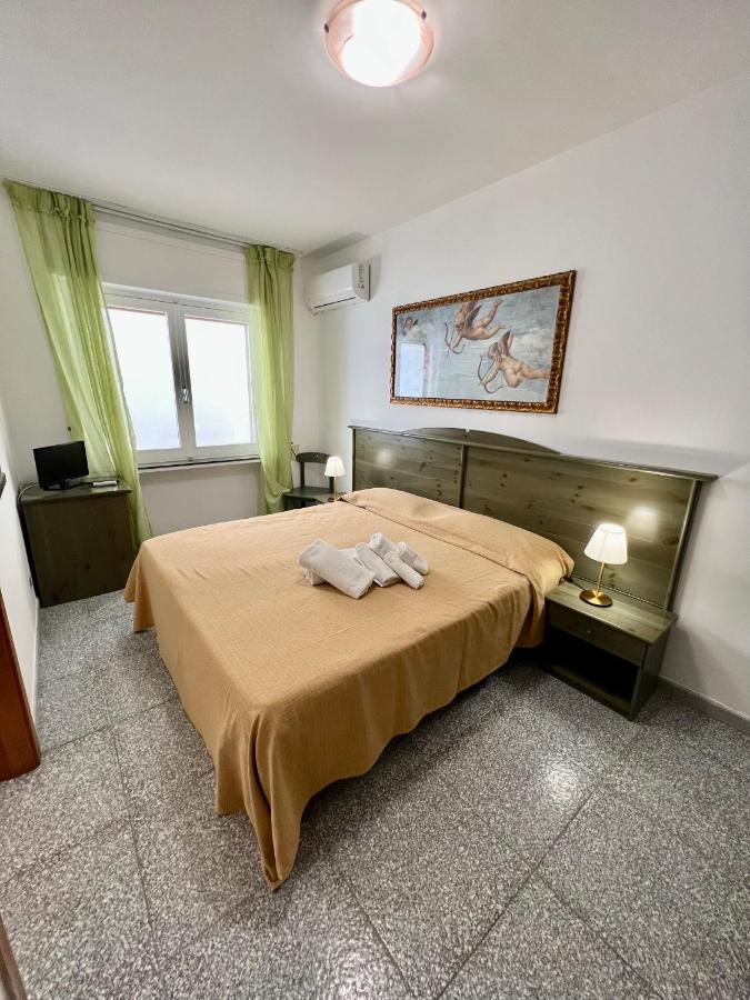 Hotel Minerva โอตรันโต ภายนอก รูปภาพ