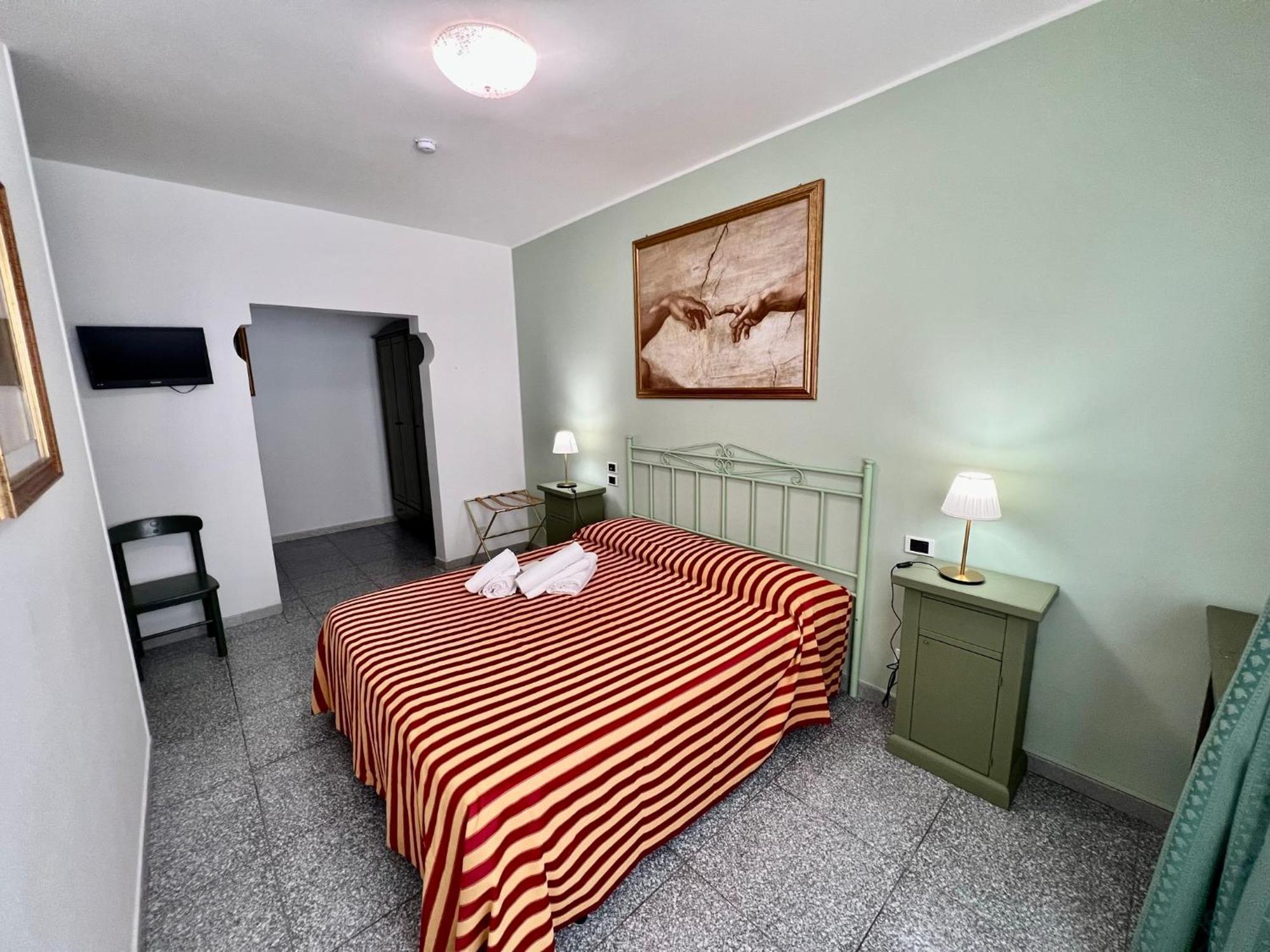 Hotel Minerva โอตรันโต ภายนอก รูปภาพ
