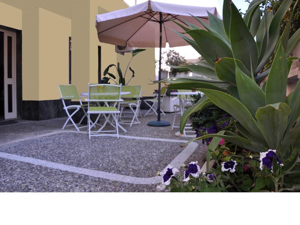 Hotel Minerva โอตรันโต ภายนอก รูปภาพ