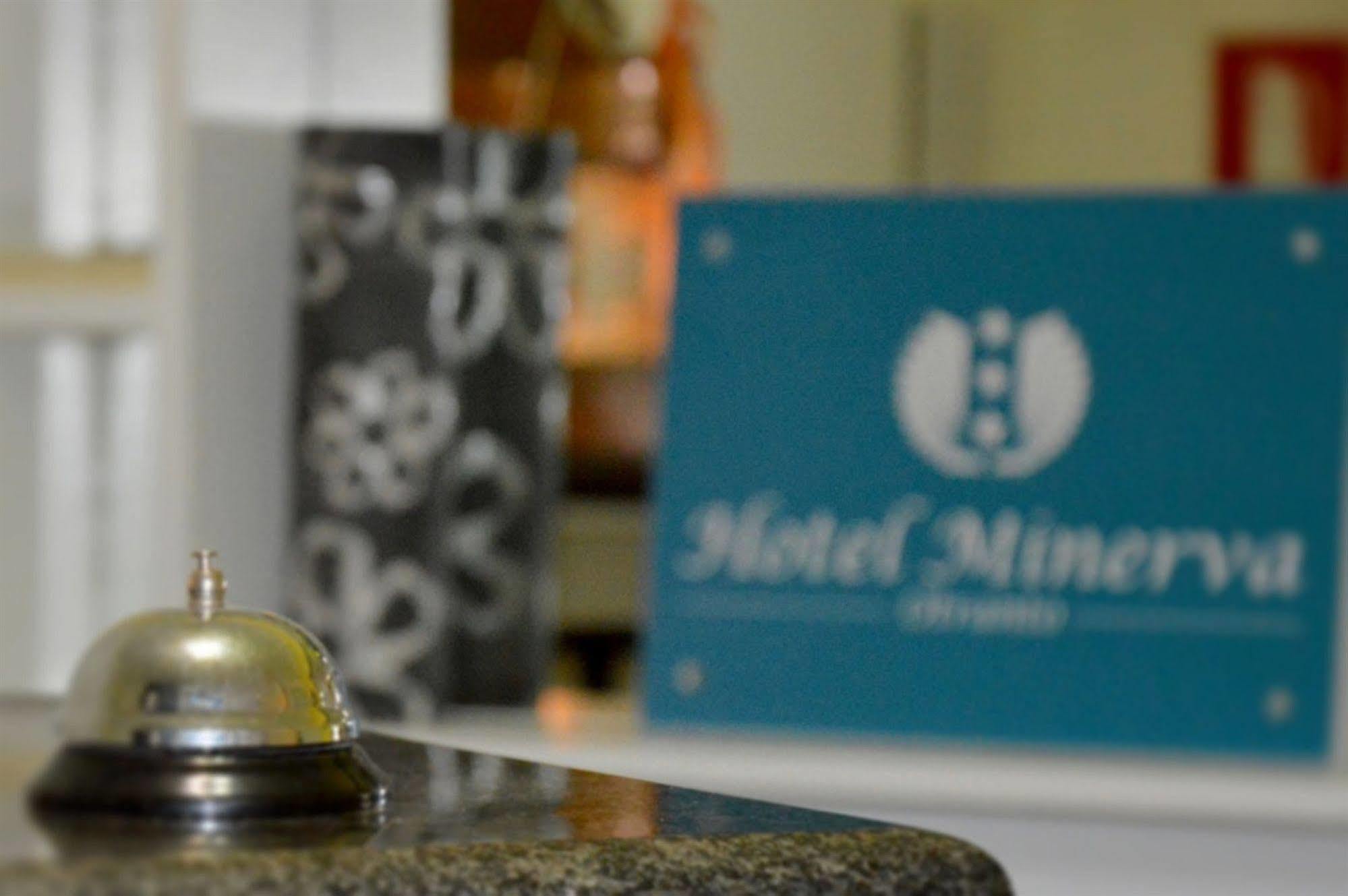 Hotel Minerva โอตรันโต ภายนอก รูปภาพ